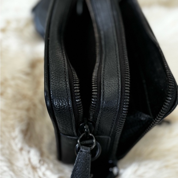 Coach Charter Crossbody With Hybrid Pouch In Signature Leather - BLACK - Picture 4 of 14